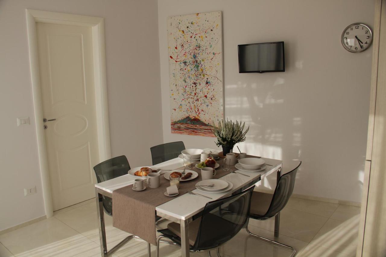 Casa Franzese Bed & Breakfast เนเปิลส์ ภายนอก รูปภาพ