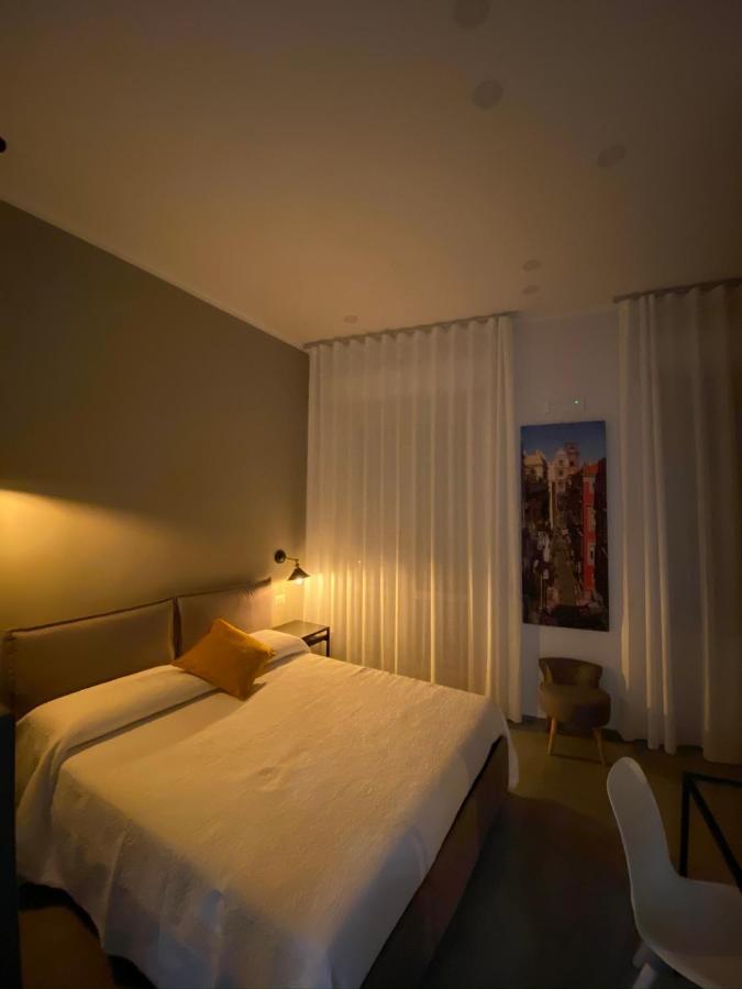 Casa Franzese Bed & Breakfast เนเปิลส์ ภายนอก รูปภาพ
