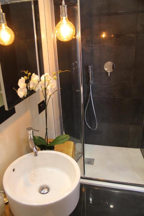 Casa Franzese Bed & Breakfast เนเปิลส์ ภายนอก รูปภาพ