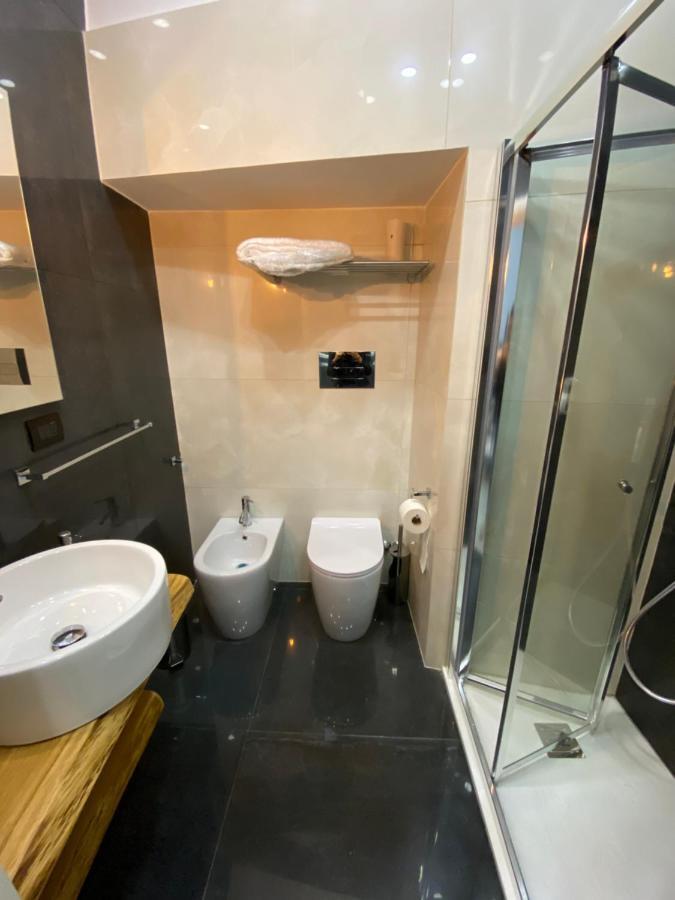 Casa Franzese Bed & Breakfast เนเปิลส์ ภายนอก รูปภาพ