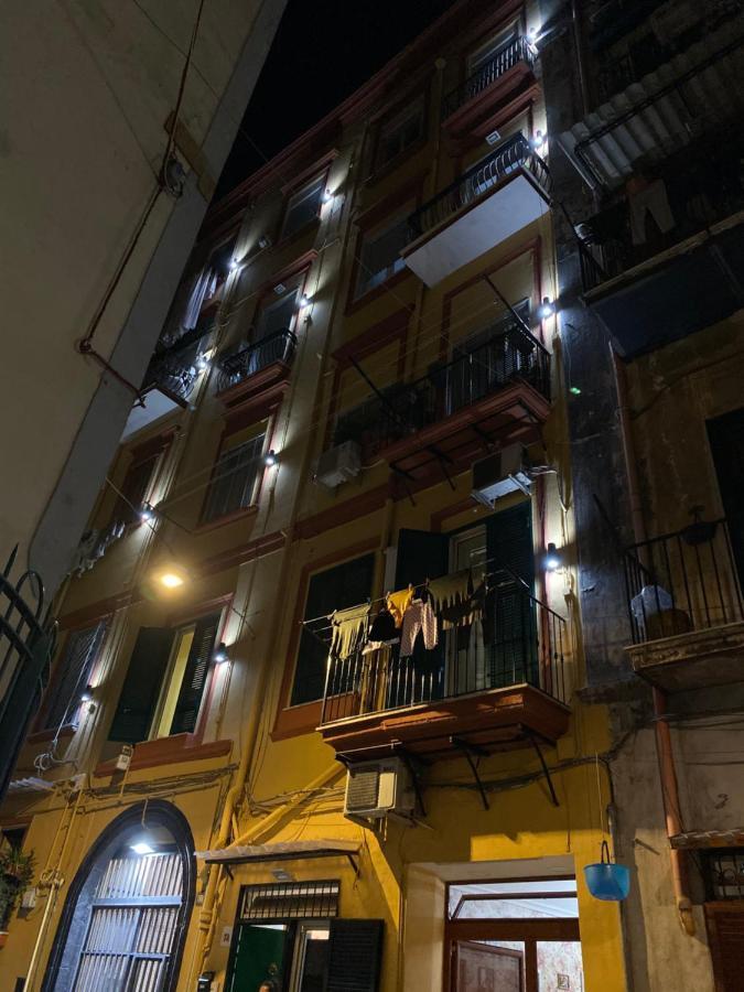 Casa Franzese Bed & Breakfast เนเปิลส์ ภายนอก รูปภาพ