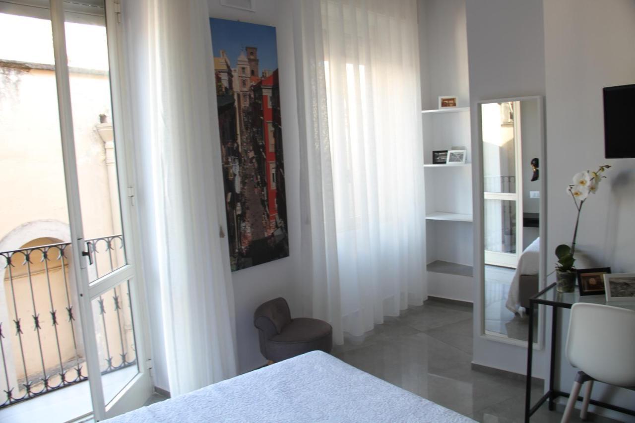Casa Franzese Bed & Breakfast เนเปิลส์ ภายนอก รูปภาพ